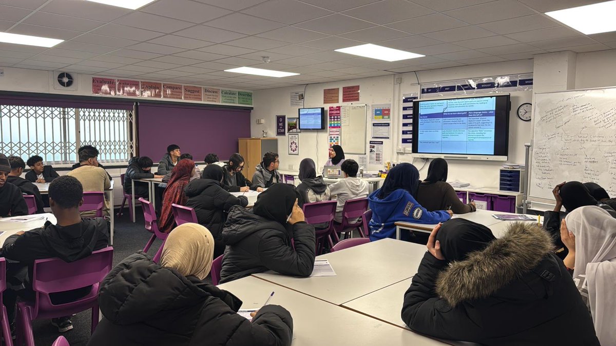 SmallHeathLA's tweet image. Sunday school in full swing.
Focused minds, pens moving, and that final push in English &amp;amp; maths before the finish line.Proud of the effort and determination all around. #WeAreSTAR