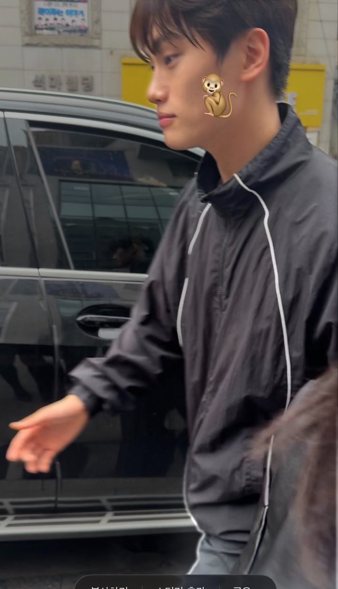 코리 tweet media