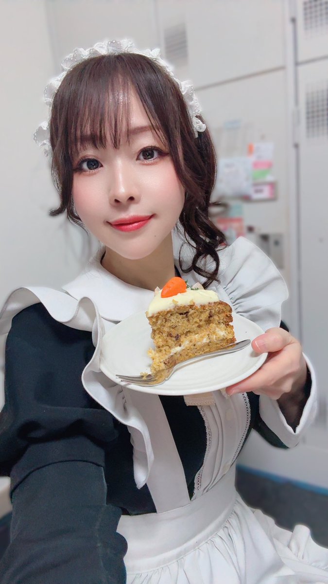 はな🌸🌼🌸e-maid公式 tweet media