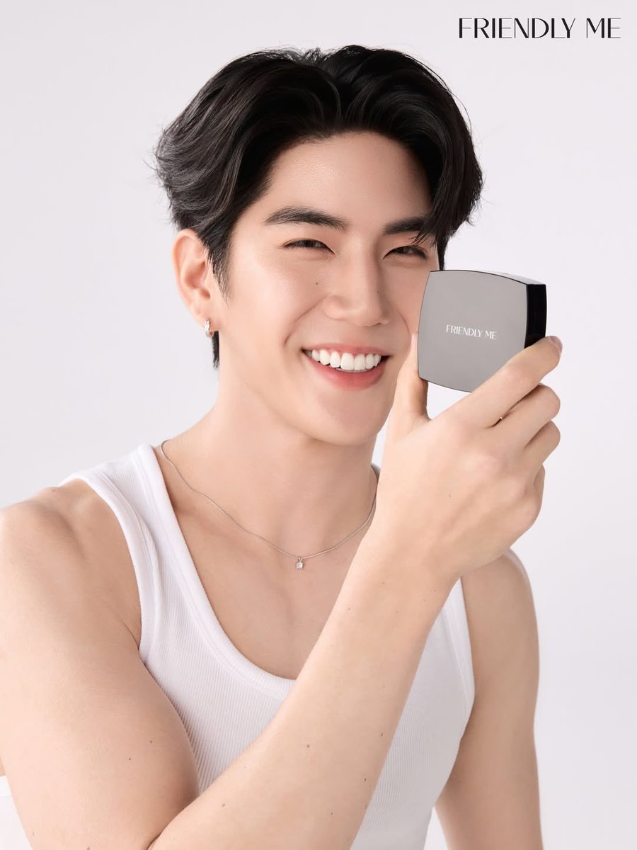 seatawinanfc's tweet photo. Not Just a Cushion A Signature
’ Friendly Me Shine Glow Smooth Skin Cushion ’ ✨

เคล็ดไม่ลับความจำใกล้ผิวของซี ที่อยากจะมาบอกต่อทุกคน คุมมันตลอดวัน ปกปิดแต่เบาบาง

#FriendlyMexSeaTawinan
#FriendlyMeShineGlowSmoothSkinCushion
#FriendlyMe #sea_tawinan
@FriendlyMe_TH https://t.co/cGBQn6pCs5