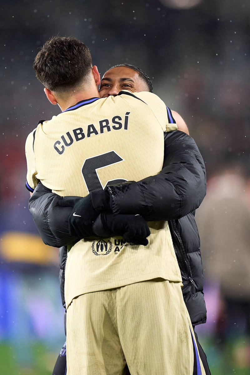 cubaaaaaaaaa🧸 tweet media