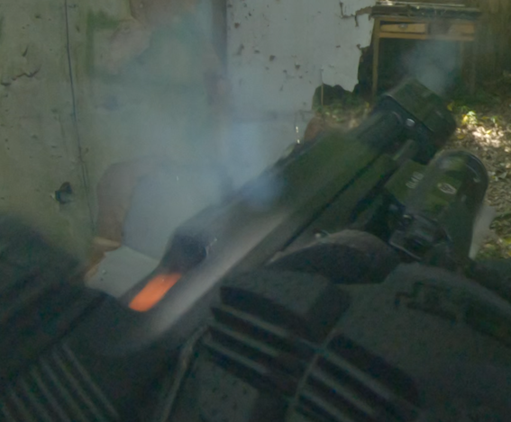NoYoC_Airsoft's tweet photo. 本來以為發光器強大到連拋殼窗都能有閃焰
結果那是���機頭 https://t.co/NiS60CPaJ8