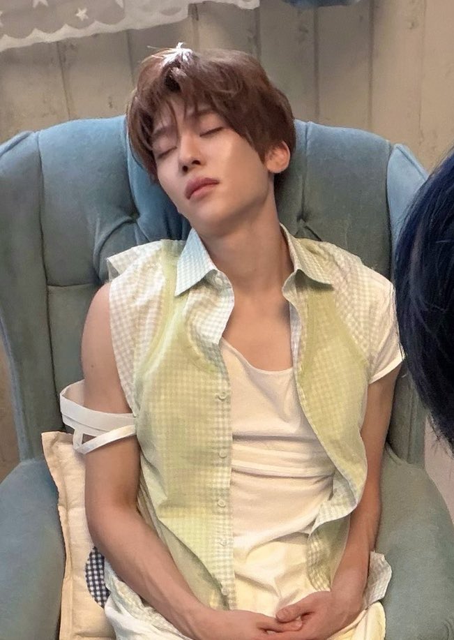 ㅋㄷ..(생일축하기간:5/1~5/11) tweet media