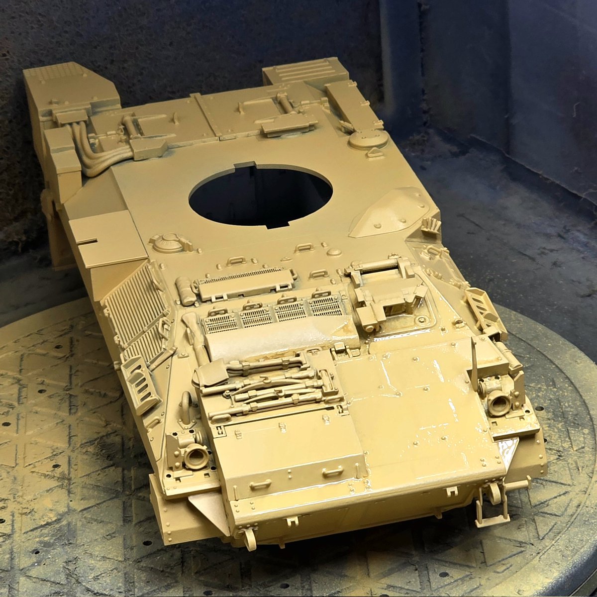 Rulaman_1's tweet photo. #JFFLetterB 

Final day of the weekend rush. A lot of sand yellow to do. Cost me one full bottle of British Sand 😅

Now back to a much slower schedule for the next weeks 

 #modellbau #modellbauer #scalemodel #scalemodeler #HistScaleModels #JustForFunScaleModels https://t.co/G2xI5qGoea