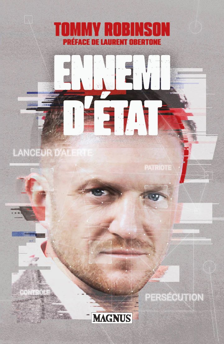Le Monde le qualifie de « militant islamophobe », à juste titre ; haïr l’islam est la moindre des choses. 

Pour ses positions, Tommy Robinson est menacé par l’État Islamique, ce qui lui donne tristement raison. 

x <a href="/Magnus_editions/">Magnus</a> 

💥editionsmagnus.fr/products/ennem…