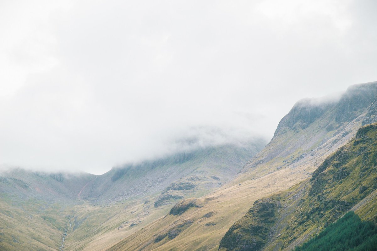 LakesFurniture's tweet image. Ennerdale Water Photography Print | Gable in Mist tuppu.net/9d938322 #lakedistrict #handmadefurniture #birthday #homeoffice #rusticfurniture #shelving #chocolate #housewarming #Photography #greetingscard #NaturePhotography