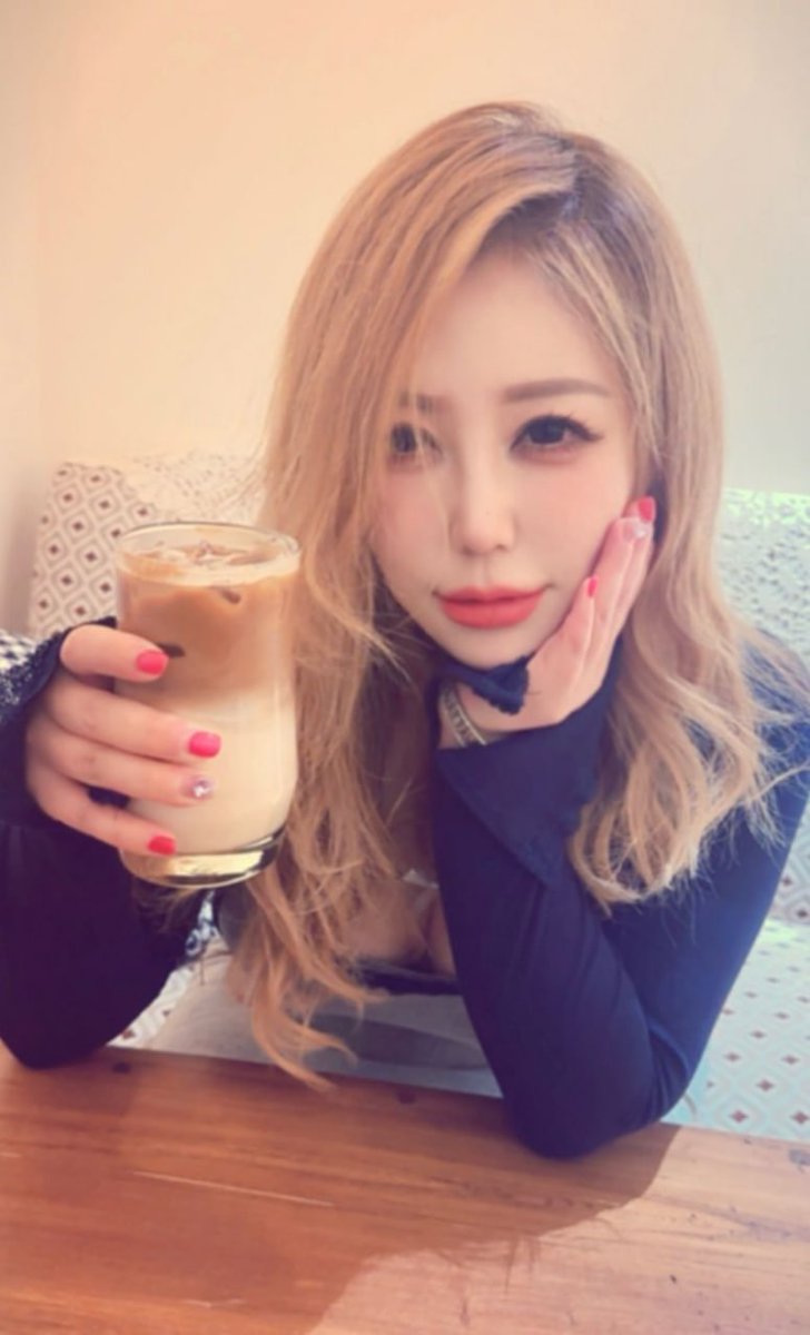 美美 tweet media