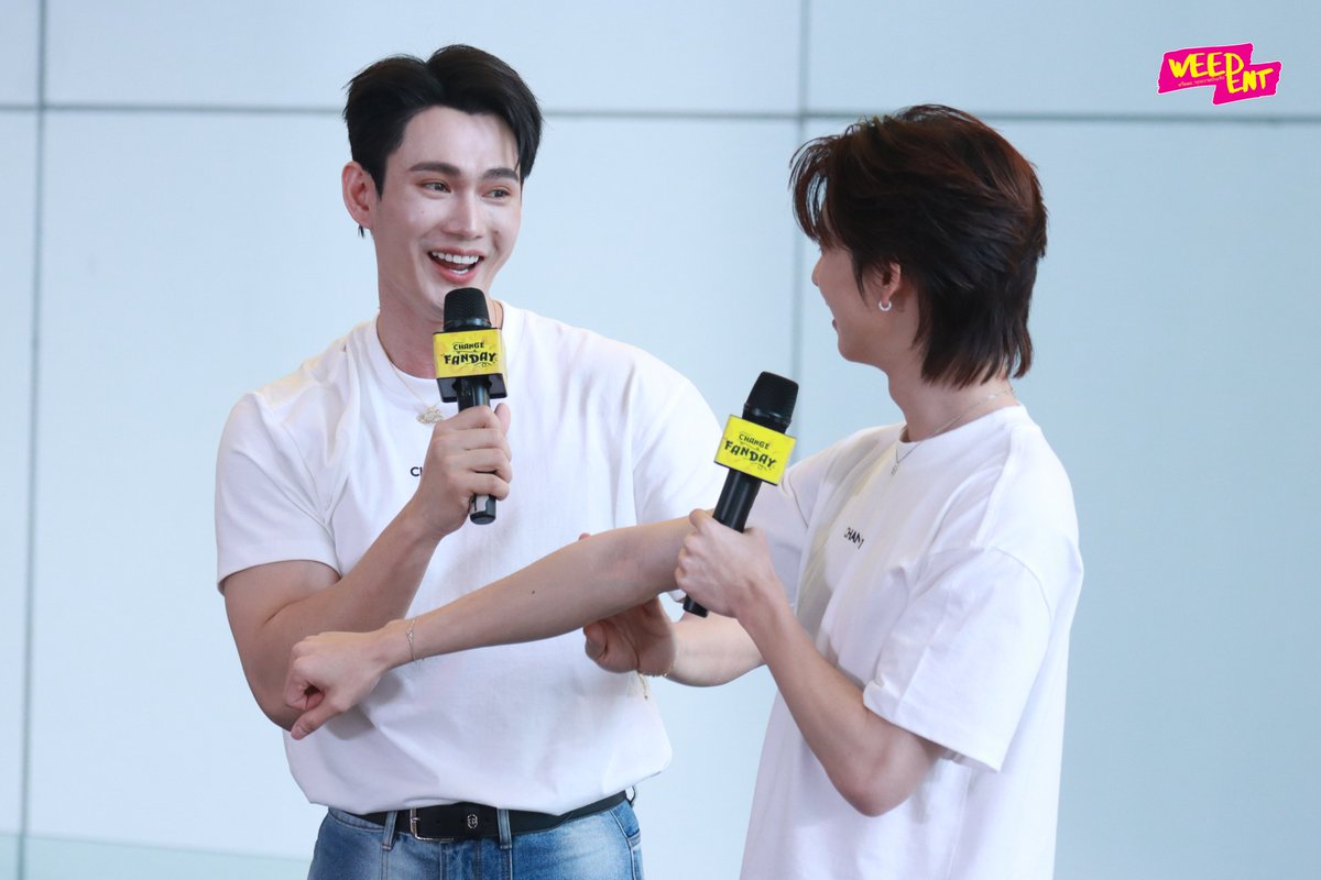 WEED_ENT's tweet photo. " พูห์ - พาเวล "  จากซีรีส์ “The Grim Lover รัก ลืม ตาย”  ในงาน "CHANGE FANDAY" ✨️

CHANGE FANDAY 2026
POOHPAVEL X CHANGE FANDAY
#Fanday1DayWithPoohPavel 
#poohpavel #ppoohkt 
#CHANGEFANDAY2026 https://t.co/fzV2bsOKkQ