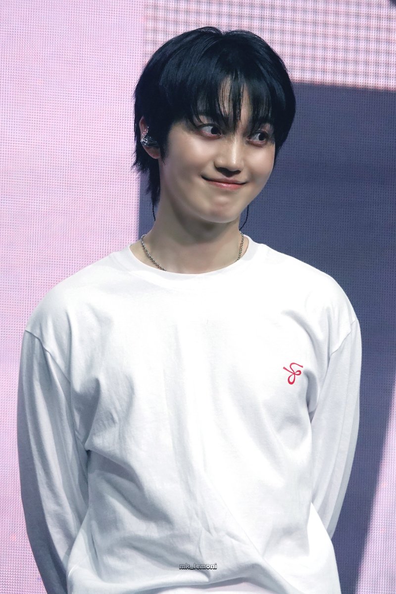 260425 2026 ONF Fanmeeting [Re:Connect]

퓨즈으으~~~~                                           힛 ^ㅅ^

#온앤오프 #ONF #승준