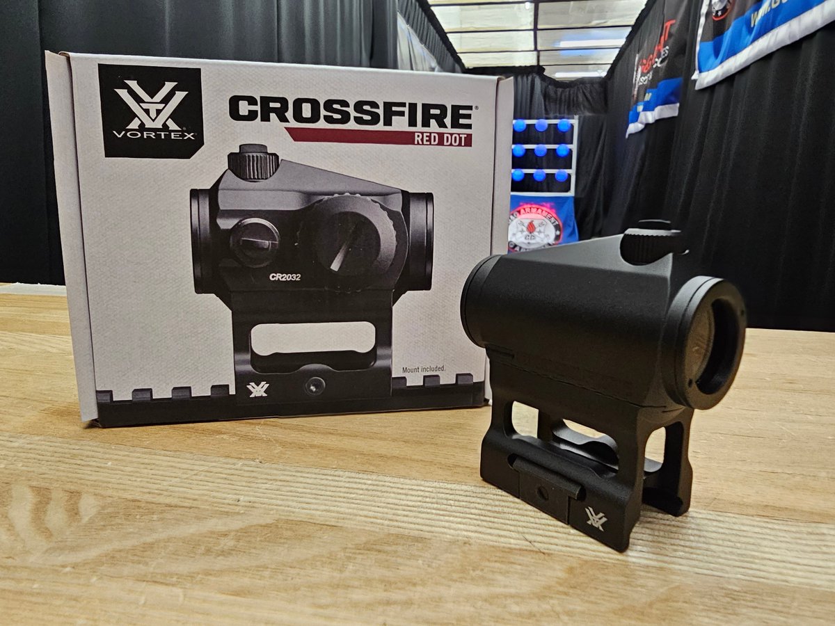 tamtamkanazawa's tweet photo. #VORTEXOptics
CROSSFIRE Red Dot Sight (CF-RD2)！
ヴォーテクス製のミルスペックサイト入門モデル！
HOLOSUN HS403Bなどと同じような感覚でお手軽に扱えるT-1ライクのRDS！ ドットサイズも2MoAで咄嗟のエイムでも標的を捉えやすいのもポイント！
￥32,800にて販売中！
 #タムタム金沢  #ミリタリー https://t.co/RL2SSY12ax
