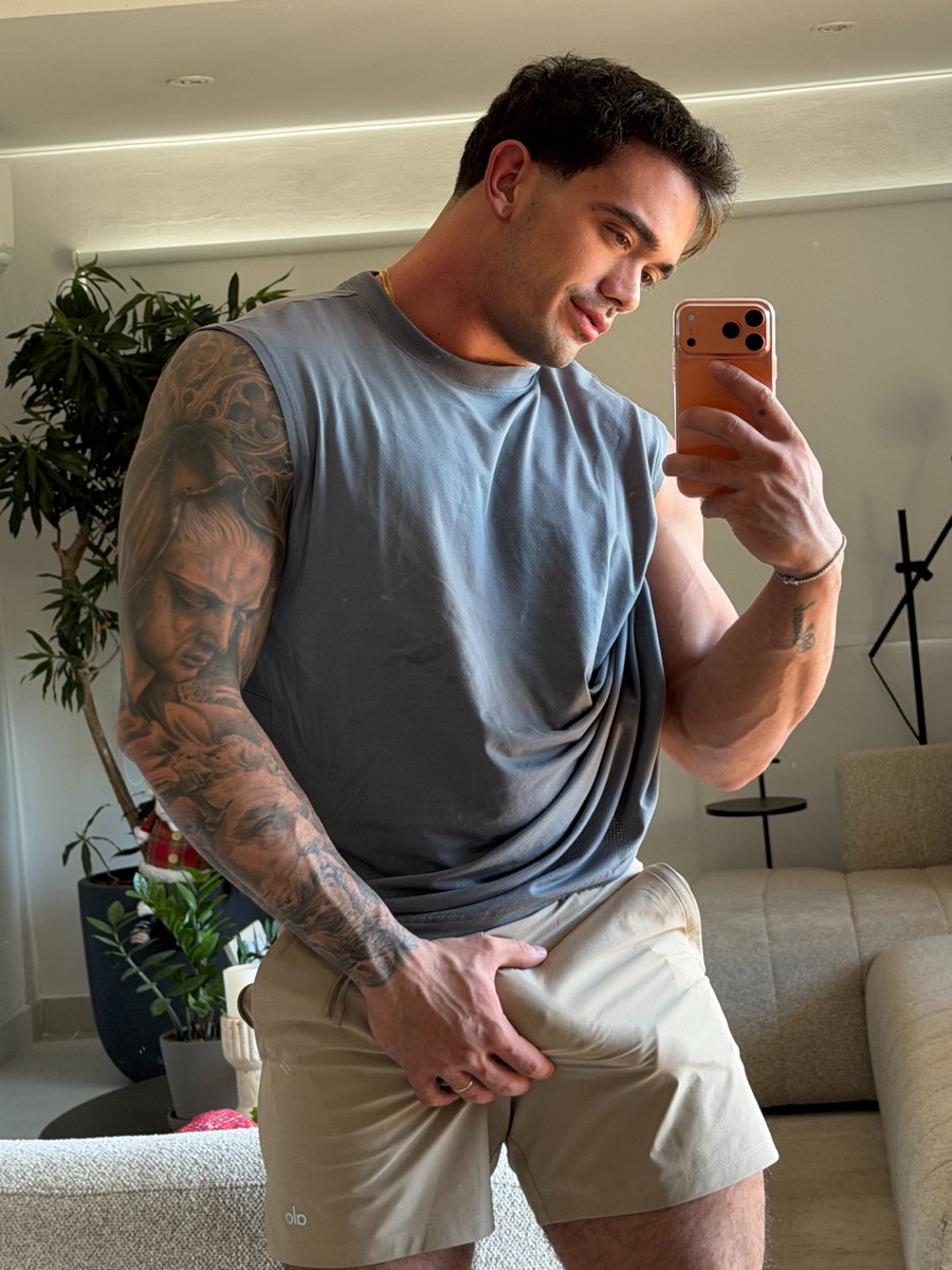 AIDEN♡ tweet media