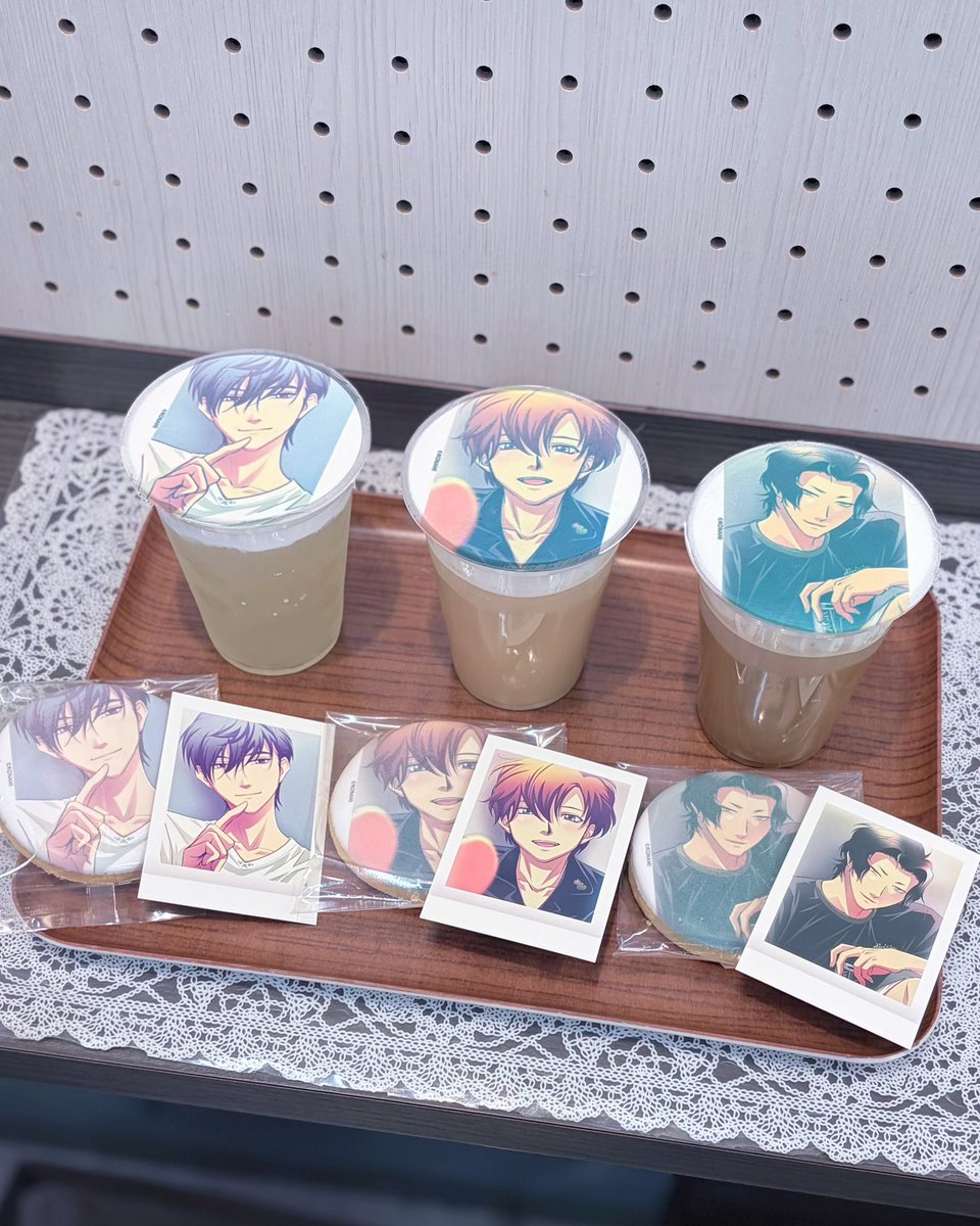 er_2liang's tweet photo. グラッテ飲んだよ⊂(  ᴖ ̫ᴖ)⊃♡ https://t.co/U0QVsRXUvu
