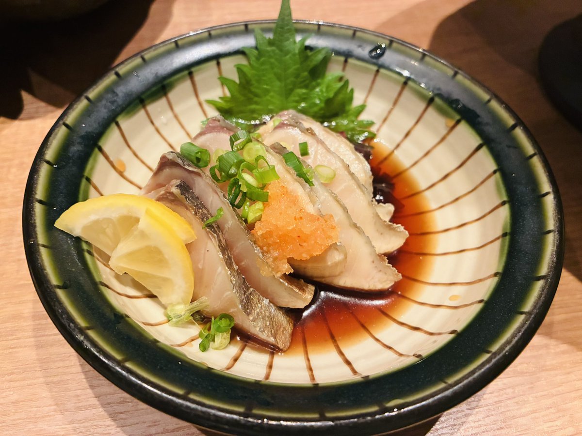 廉 tweet media