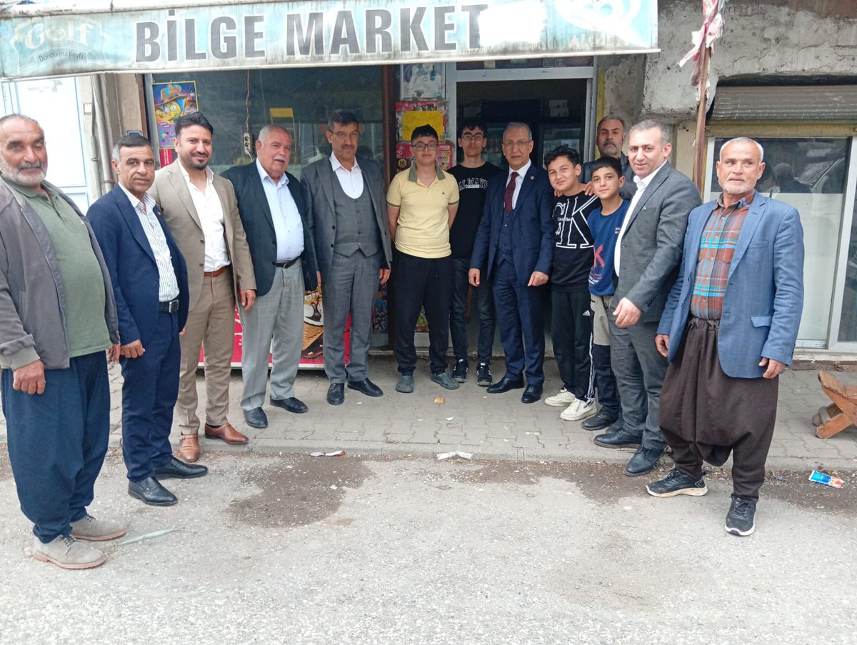 📍Siverek

AK Parti Siverek İlçe Başkanımız Cengiz Özeyranoğlu, belediye meclis üyelerimiz ve teşkilatımızla birlikte esnaf ziyaretinde bulunduk.

Esnaflarımızla sohbet ederek hayırlı kazançlar temennisinde bulunduk.

Kıymetli esnaflarımıza hayırlı ve bereketli kazançlar