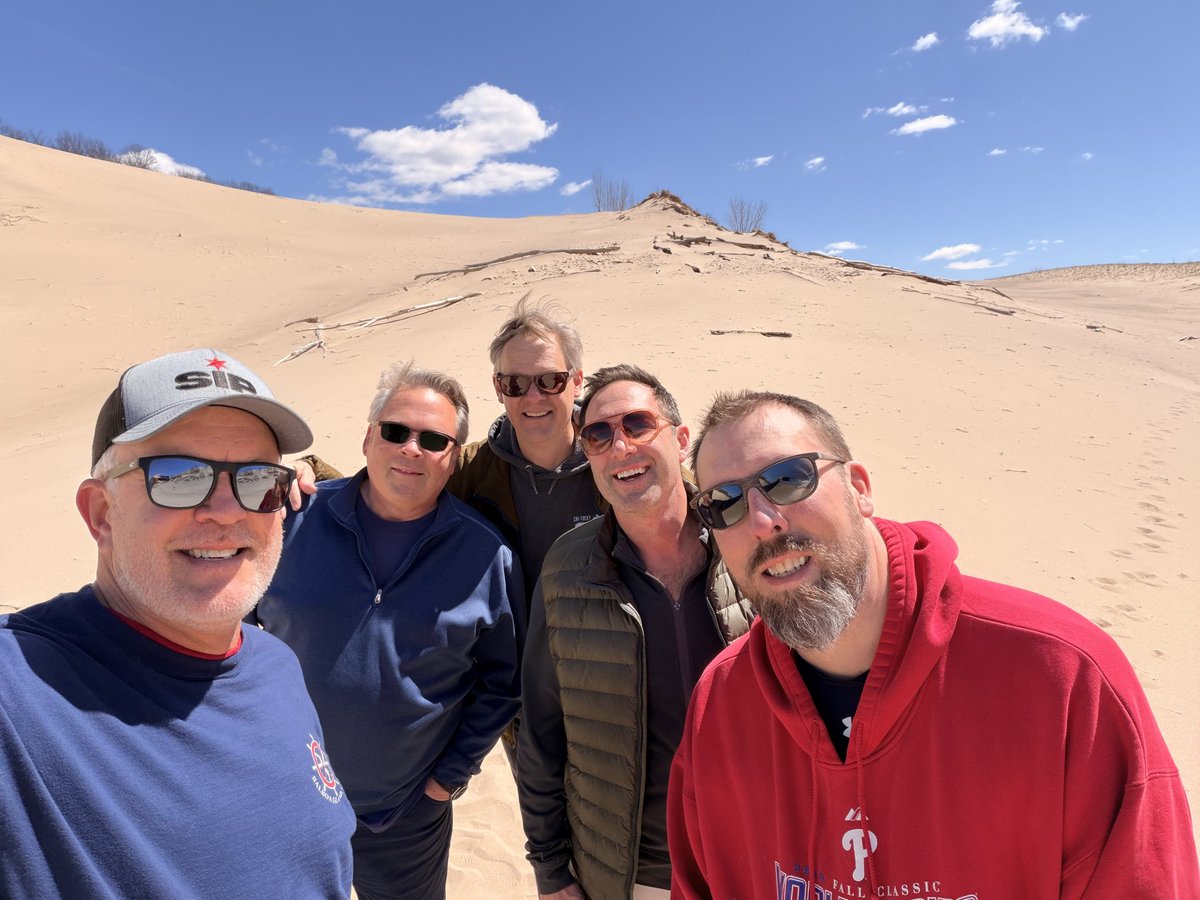 WestridgeWealth's tweet image. Get out there!  Take friends and climb a hill! #GetOutside #SundayFunday #SundayMorning #SundayMotivation #SundayVibes

Happy Sunday!