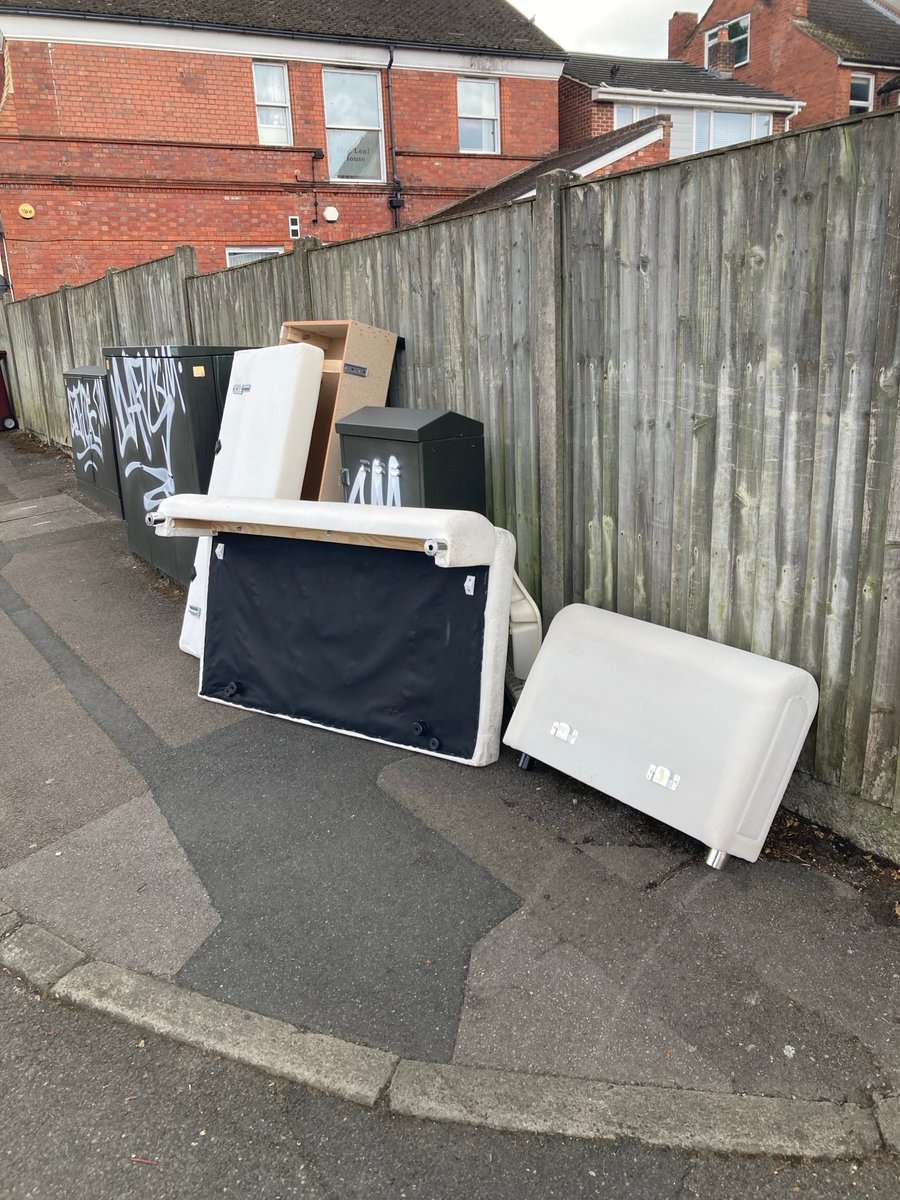 SGrahamg5's tweet image. West #rdguk - happy bank holiday to everybody

Promoted by Stephen Graham on behalf of the Liberal Party, 12 Dayworth Mews, Lundy Lane, Reading, RG30 2RR.