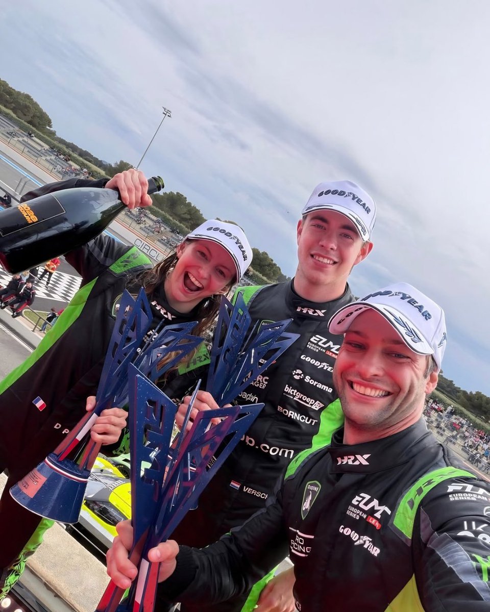 Females in Motorsport tweet media