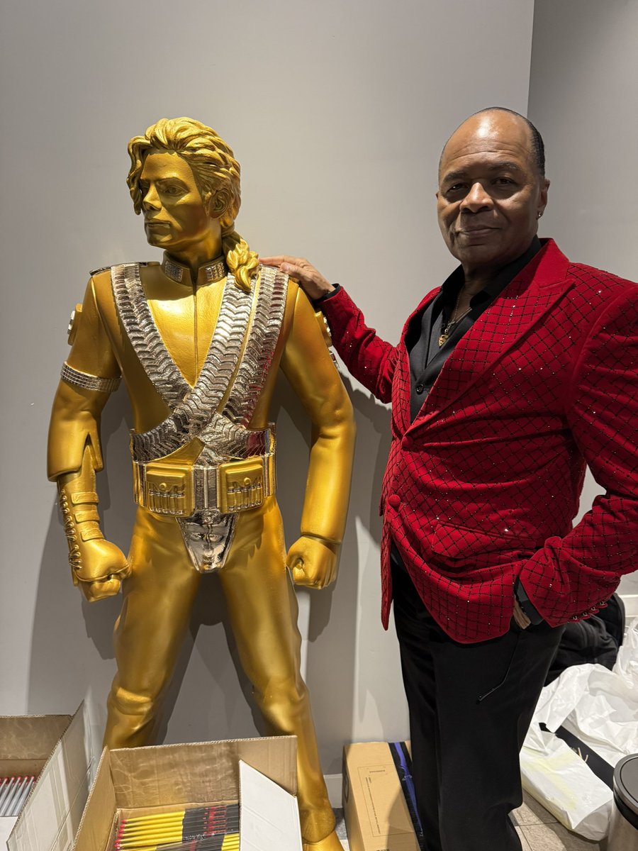 Jonathan Moffett tweet media