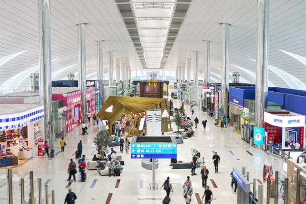 airnewsalerts's tweet image. #UAE resumes normal flight operations to multiple destinations in India after brief suspension amid West Asia conflict

#WestAsiaConflict

Read More 👇:
newsonair.gov.in/uae-resumes-no…