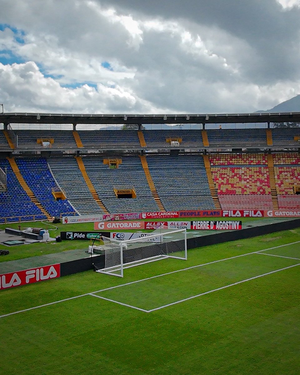 SantaFe's tweet image. ¡El Campín listo para recibir el Doblete Cardenal 🇮🇩!

Nos vemos desde las 12:30p.m. con el clásico capitalino de las #Leonas 🦁 y a las 15:30p.m. por la clasificación del León ☝🏻✨