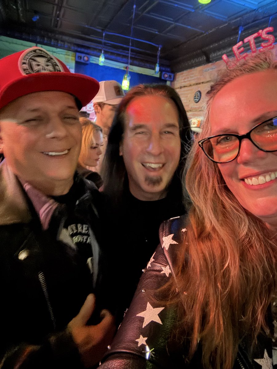 STARDUStDETROIT's tweet image. A fun night out The Lager House #corktown #detroit sending my pal Tommy Harmon off into #PUNK  #ROCK #retirement #Screw #band #SpitValve #tommy