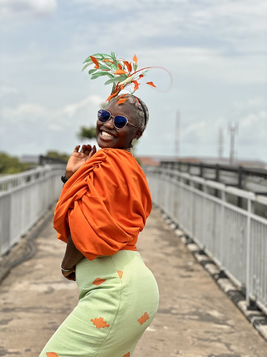 TomisinOyerinde's tweet photo. 18/52. 💫 

And the one where I celebrate 3 decades of life!🥳🥳🥳

Birthday week! Birthday girl is up!💃🏾

Fascinator: @theK_O_M 
Outfit: @didarang https://t.co/5SiyroeH7i