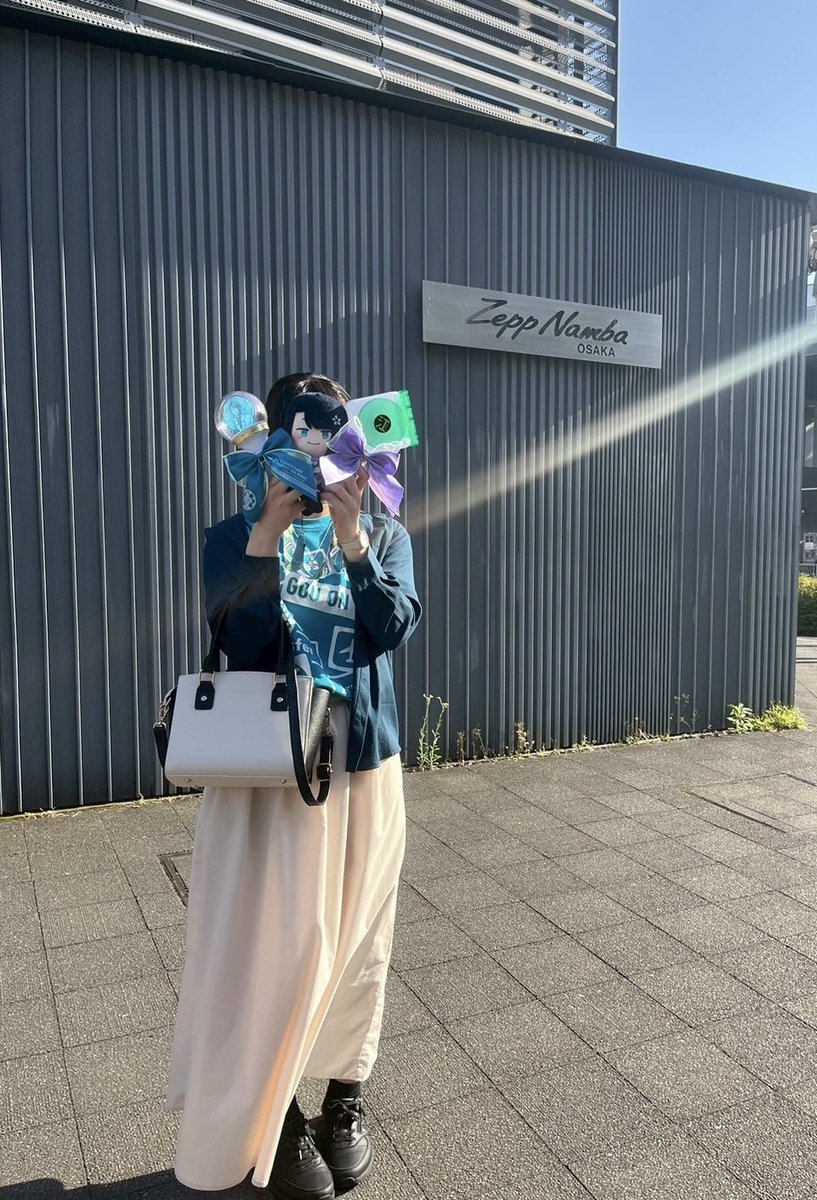 くに tweet media