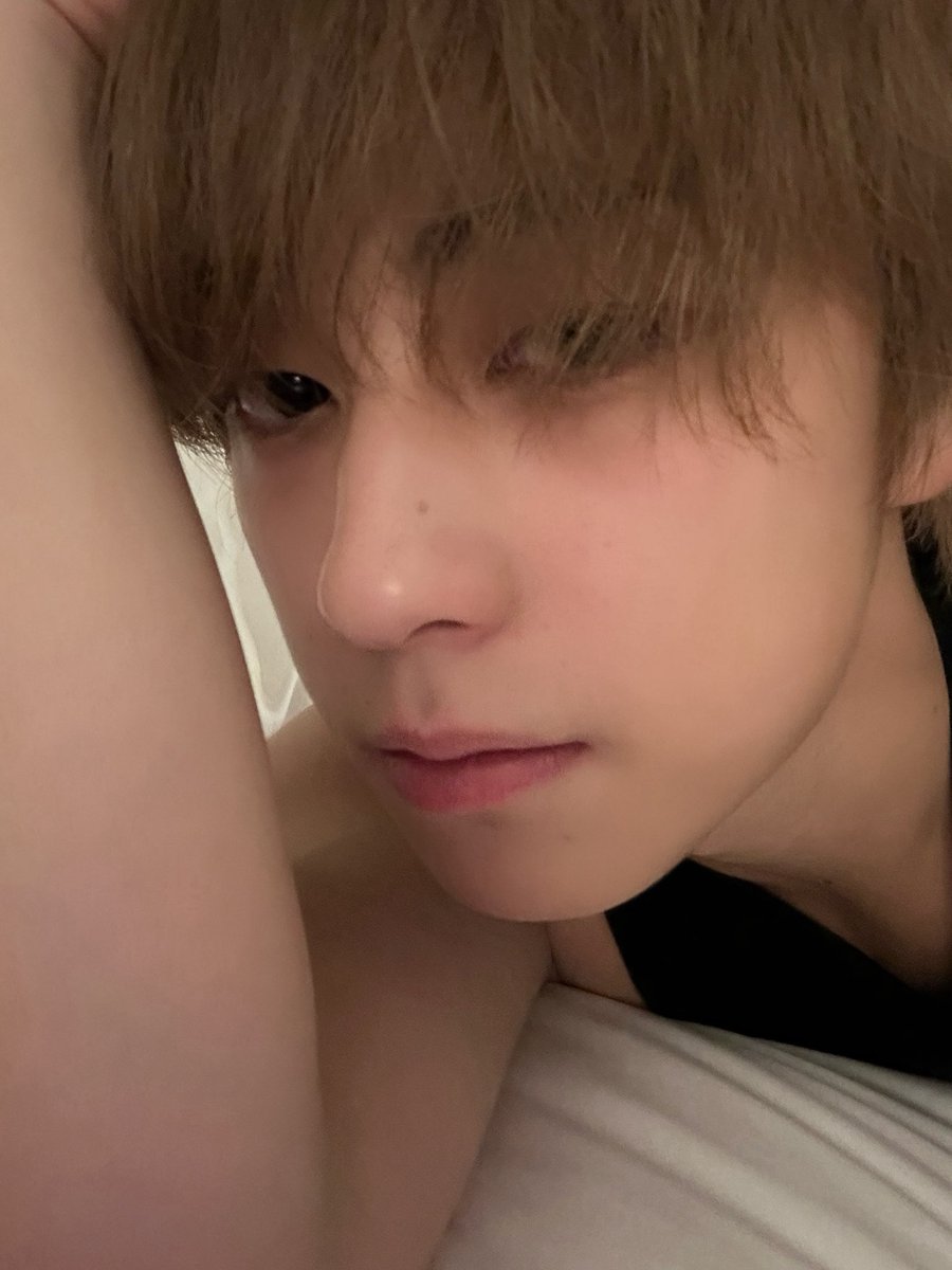 뉼.. tweet media