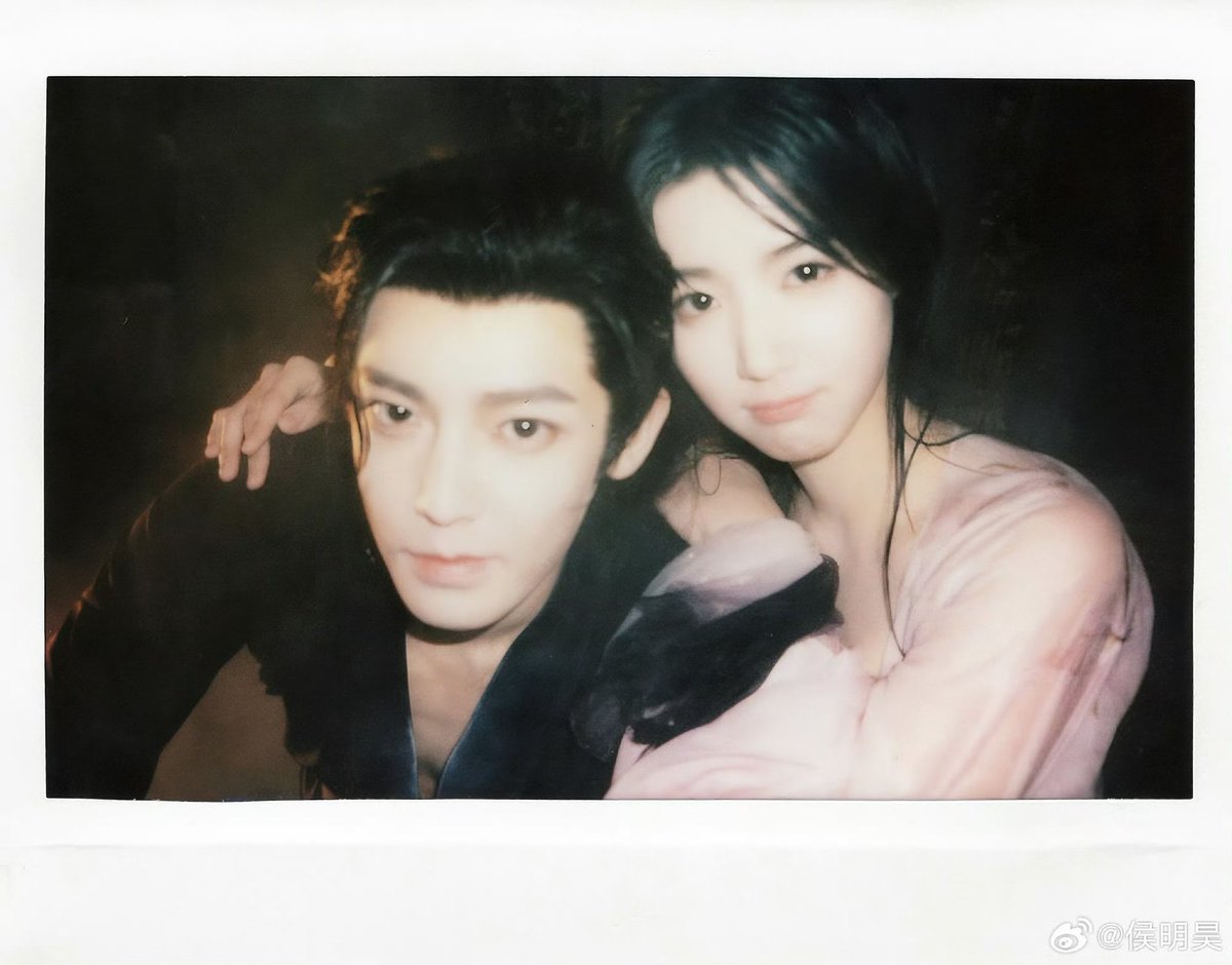 힌니 tweet media
