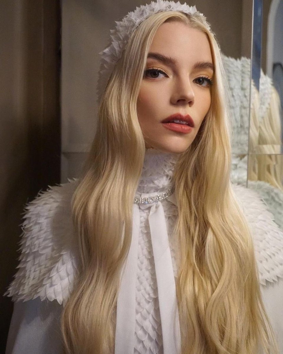 Anya Taylor-Joy Thailand tweet media