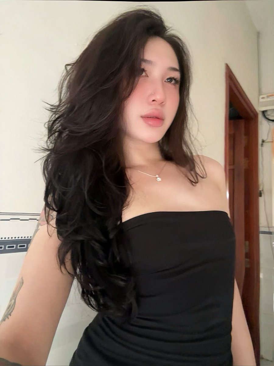 Lý Nhật Linh tweet media