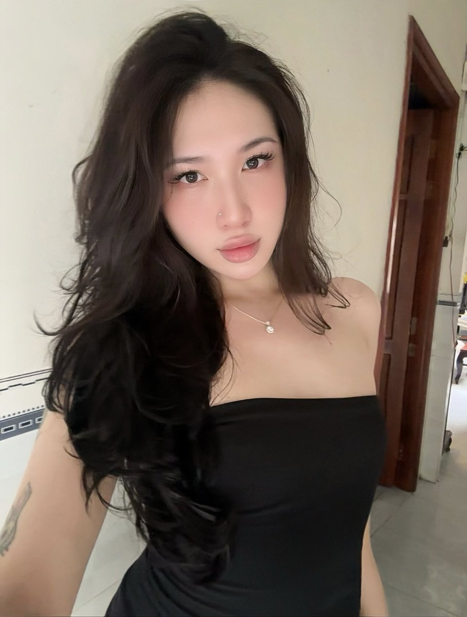 Lý Nhật Linh tweet media