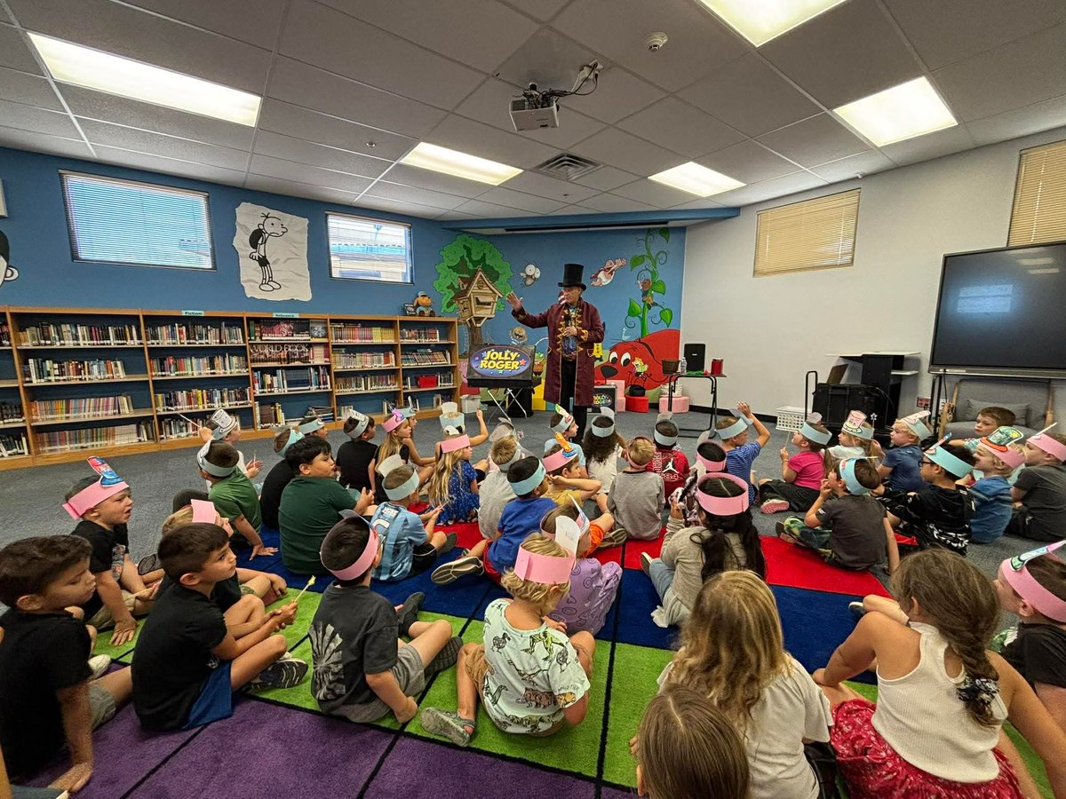 CanyonSpringsDV's tweet photo. ✨ M is for MAGIC! ✨
Our kindergarteners were all smiles during the Jolly Roger magic show—full of laughter, wonder, and unforgettable moments! 🪄
Learning + fun = the best kind of day at Canyon Springs STEM Academy! 💙🤍 #WolvesStrong @DVUSD https://t.co/7B5Mi69SiP