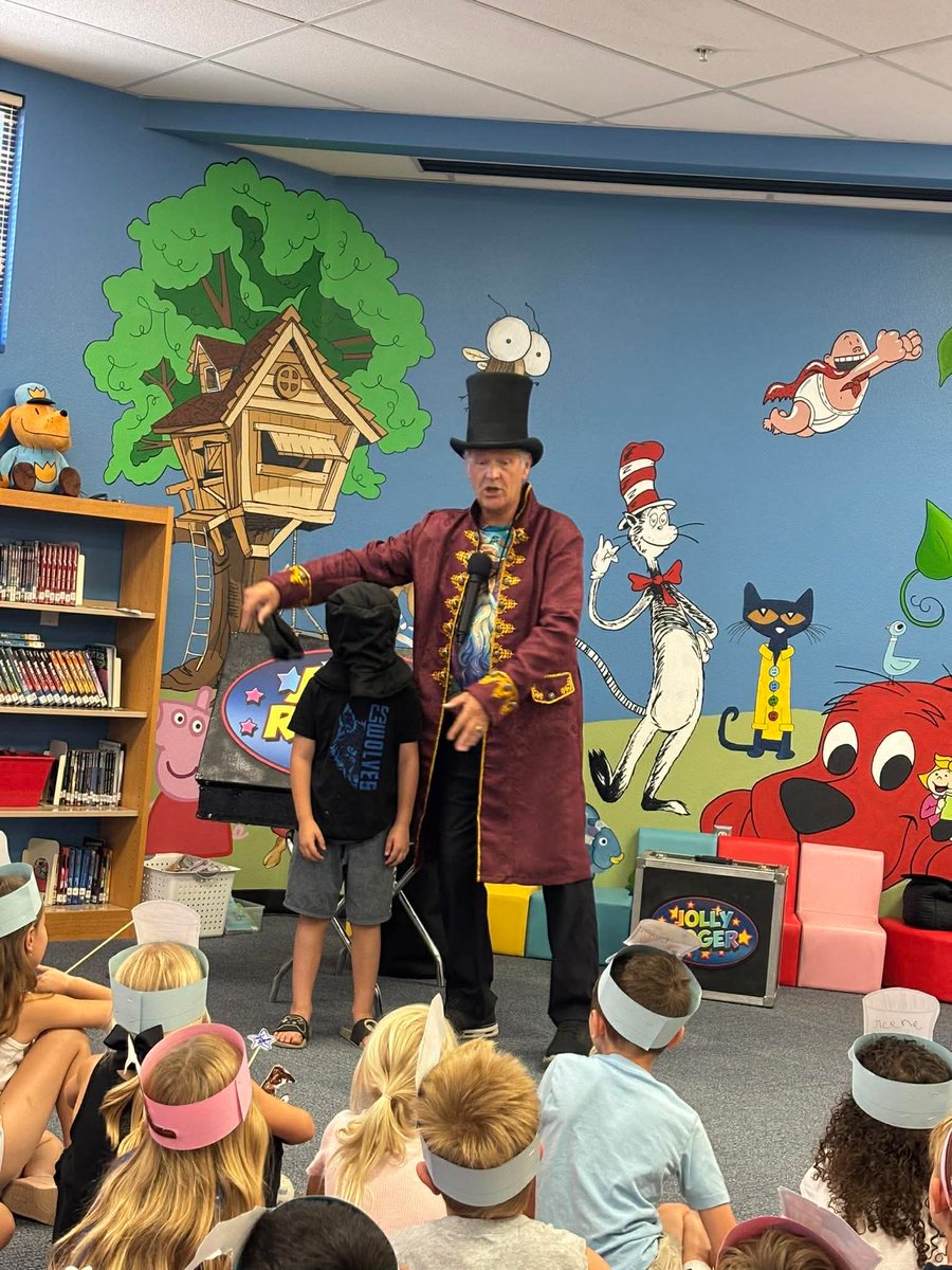 CanyonSpringsDV's tweet photo. ✨ M is for MAGIC! ✨
Our kindergarteners were all smiles during the Jolly Roger magic show—full of laughter, wonder, and unforgettable moments! 🪄
Learning + fun = the best kind of day at Canyon Springs STEM Academy! 💙🤍 #WolvesStrong @DVUSD https://t.co/7B5Mi69SiP