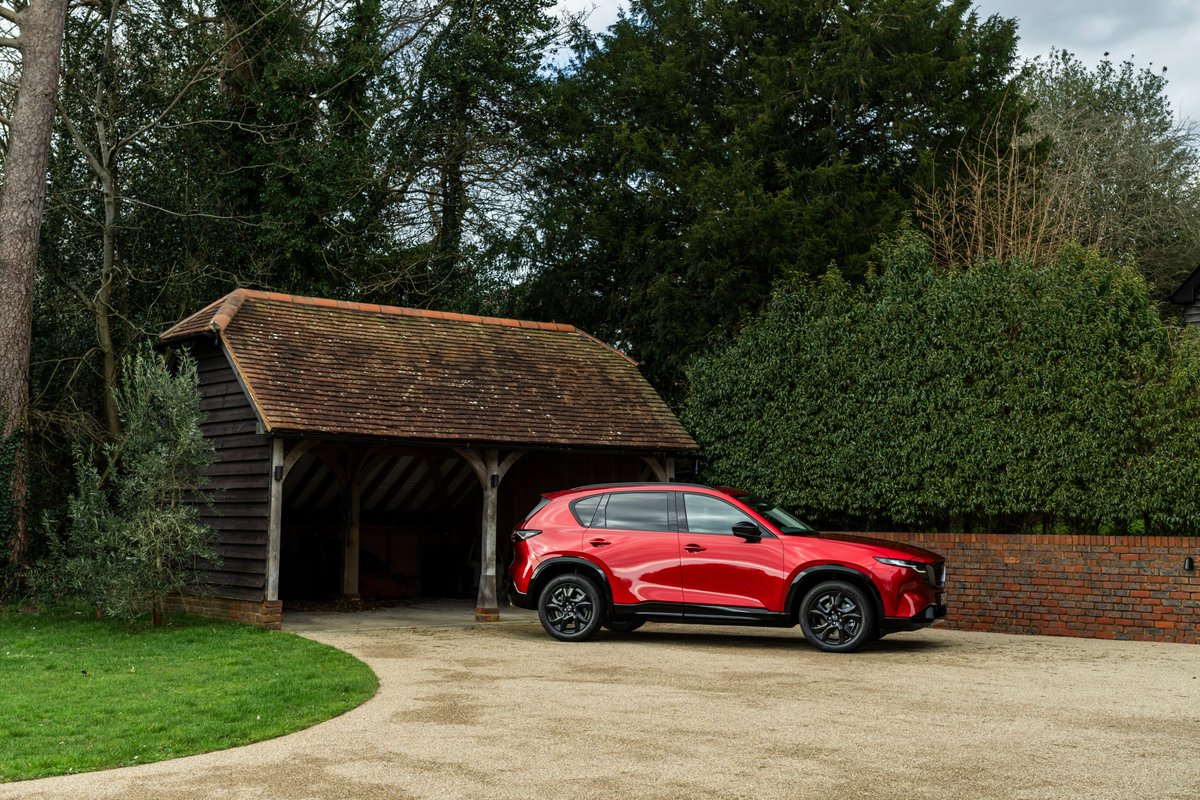 mazdaukpr's tweet photo. At the top of each wheelarch surround the unique trim shape above the wheel of the all-new Mazda CX-5 draws inspiration from Kigumi, the traditional Japanese woodworking technique in which structures are precisely interlocked without nails. In a similar way, the upper and lower sections of the CX-5 appear seamlessly yet firmly connected, expressing structural integrity and Mazda’s ‘Crafted with Japanese Soul’ philosophy.