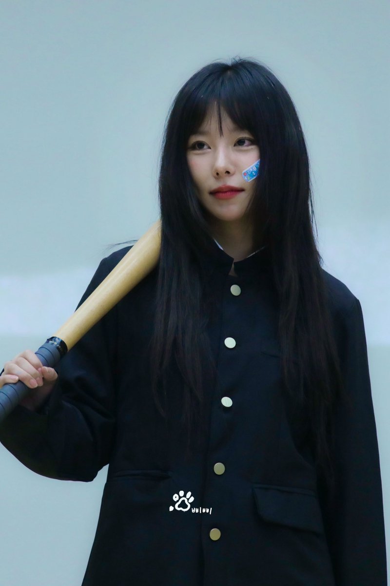 bbibbi17__'s tweet photo. 260503 #휘인 https://t.co/BeMHBspAMH