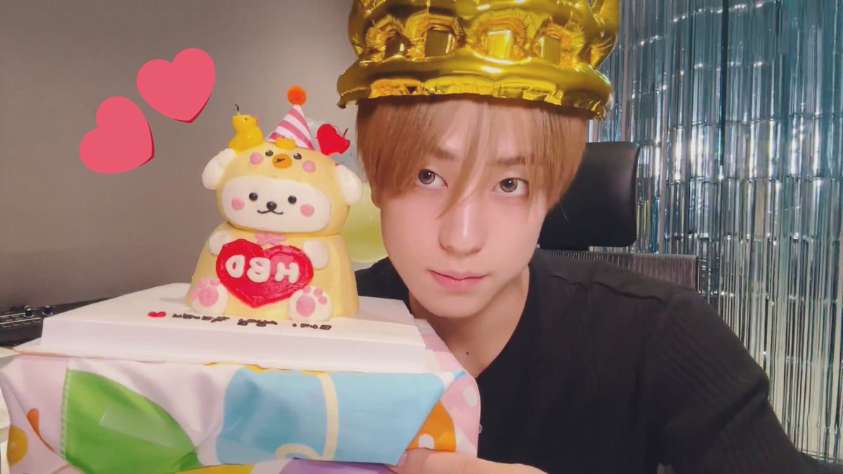 tknyn_c's tweet photo. 21さいおめでと🎂💛 https://t.co/BuxGMc60Vo