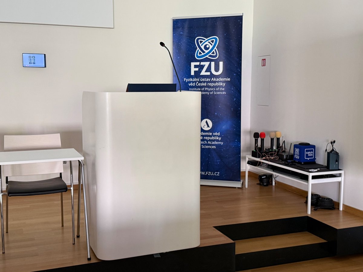 DavidHonys's tweet image. Final checks.
Badges printed, bags filled, microphones (hopefully) working, teams ready.

#3COST2026 starts tomorrow in Prague 🇨🇿🇪🇺.

Let’s see how it goes. Looking forward to great science and discussions! 🍅🥑🌾🌴🌻

@Recrop22157 @diversicrop @PANGEOS_CA22136 #COST @UEBavcr