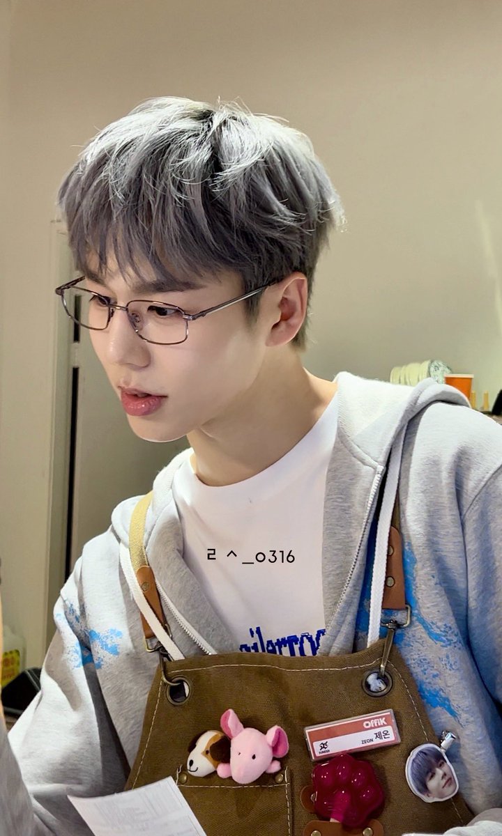 먼지 tweet media