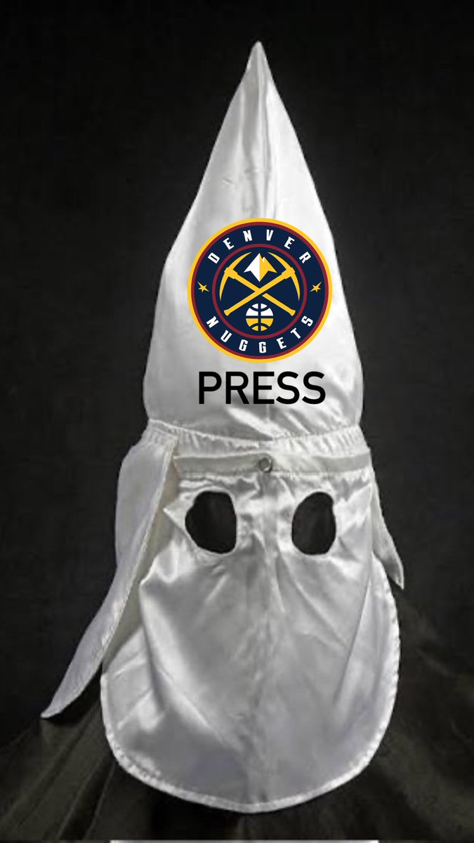 Crunch Wears No Pants - A Wolves Pod tweet media