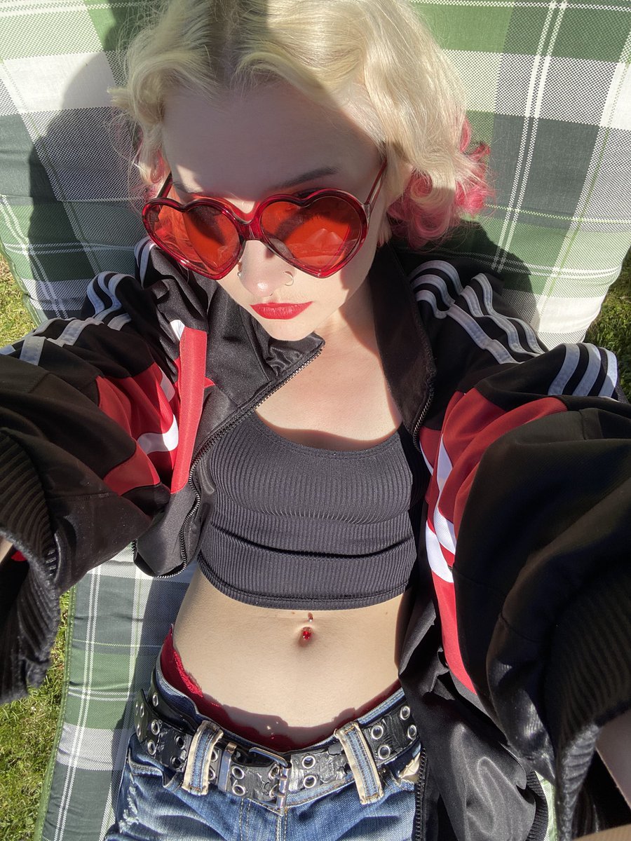 liz tweet media
