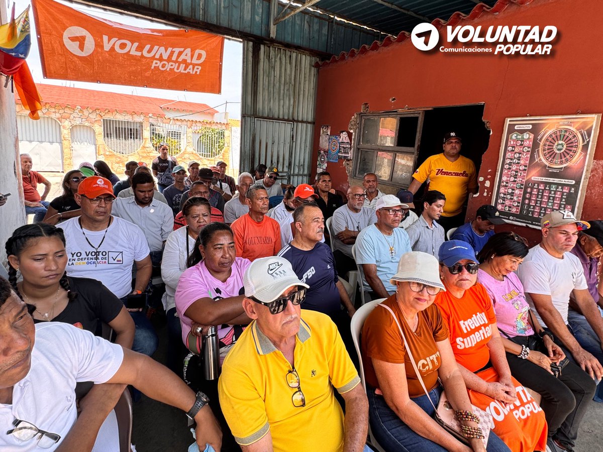 VPASucre's tweet photo. En el corazón de cada activista de Voluntad Popular late una promesa inquebrantable. Su valentía no es solo resistencia, es el motor que transforma el anhelo en acción solidaria. Con cada mano extendida, siembran la semilla de una nación renovada.  @voluntadPopular https://t.co/S47UZxCwNy