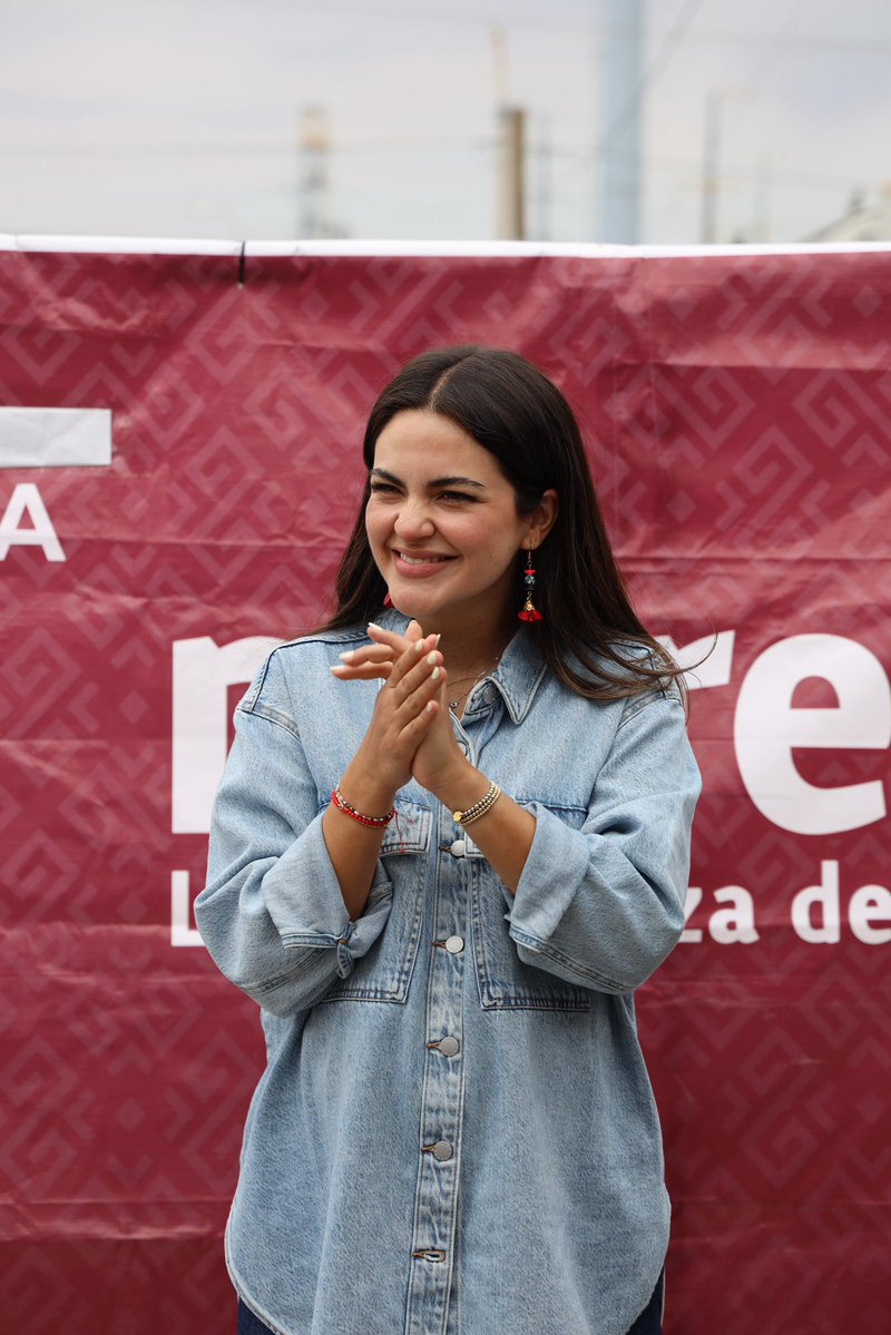Andrea Chávez tweet media