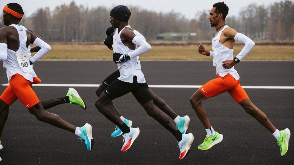 desportooficial's tweet image. Corrida de Longa Distância: O guia definitivo de Tênis para 21km e 42km #esporte #run #running #movimento #saúde #beyoncé #shakira #desporto 

. devitos.com.br/2026/05/corrid…