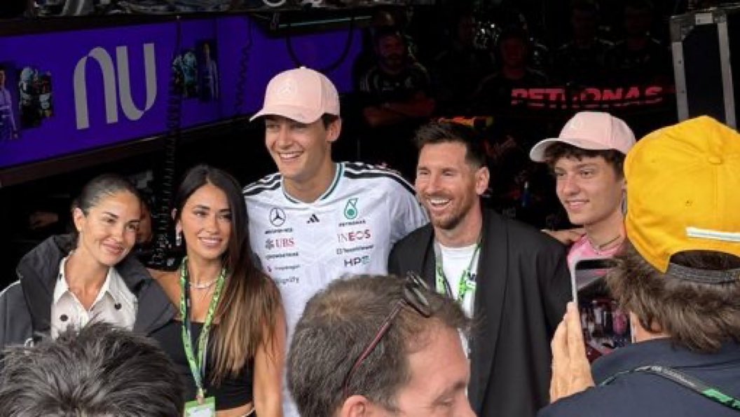 Daily Mercedes F1 tweet media