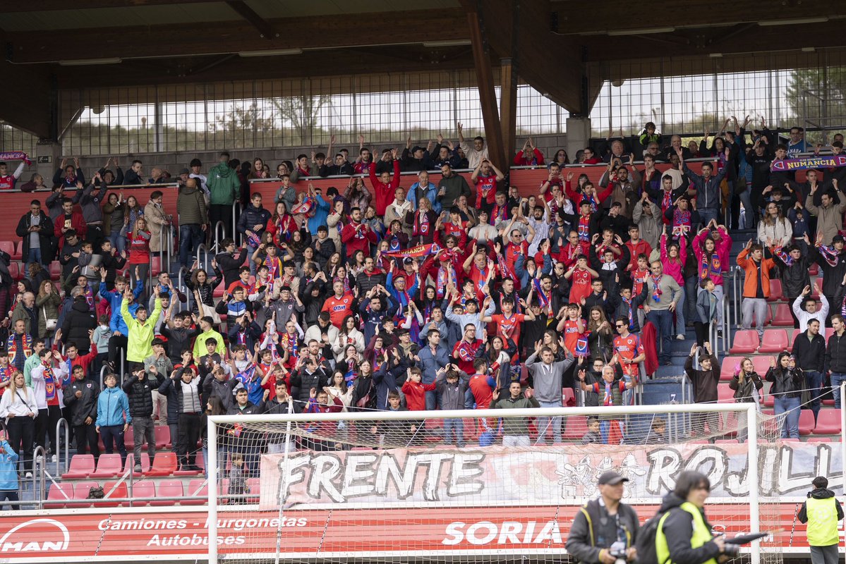 CD Numancia tweet media