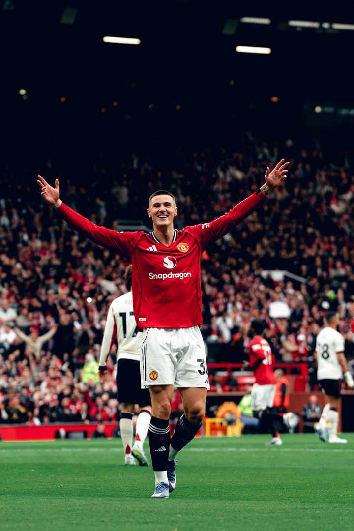 Manchester United tweet media
