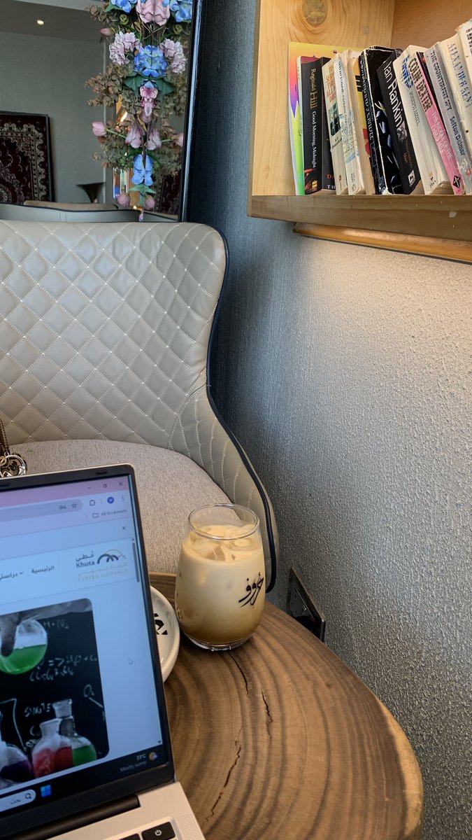 v99_sakura's tweet photo. We can enjoy a thing, but we don’t need it for our happiness!✨ https://t.co/JSnHSkhbTI