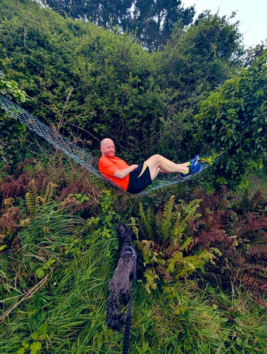 Paolomc84's tweet image. 7 mile trail run on SW coast path with sister &amp;amp; dog. One field wrong so hop the fence, sister has more difficulty getting over then little chill on the beach 👌#plymouth #ukrunchat