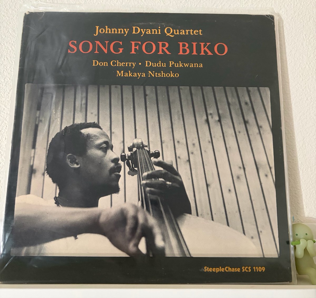 LewistheLight1's tweet image. #nowplaying #jazz 1979 us. Sunday morning music. Drumming on this esp on 3rd song is so immense